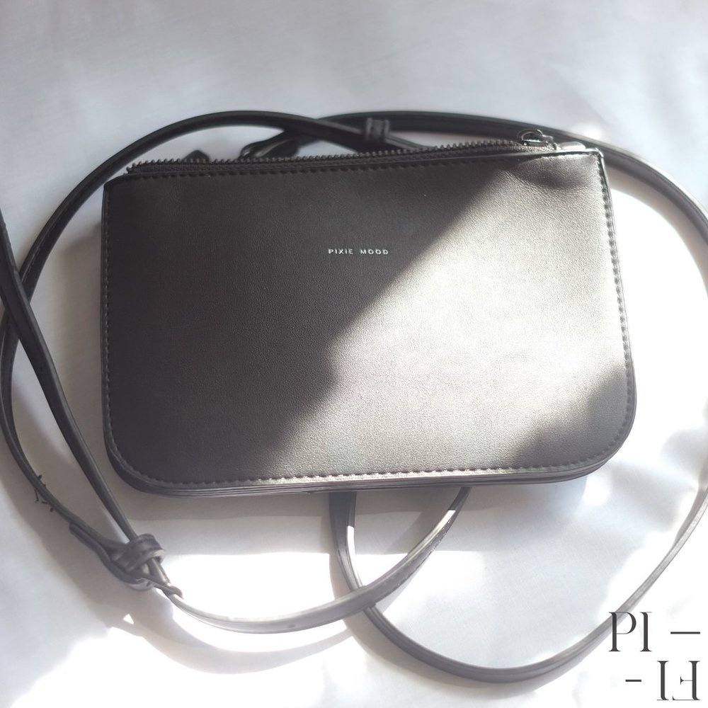 Beautiful Pixie Mood vegan leather minimalist bag